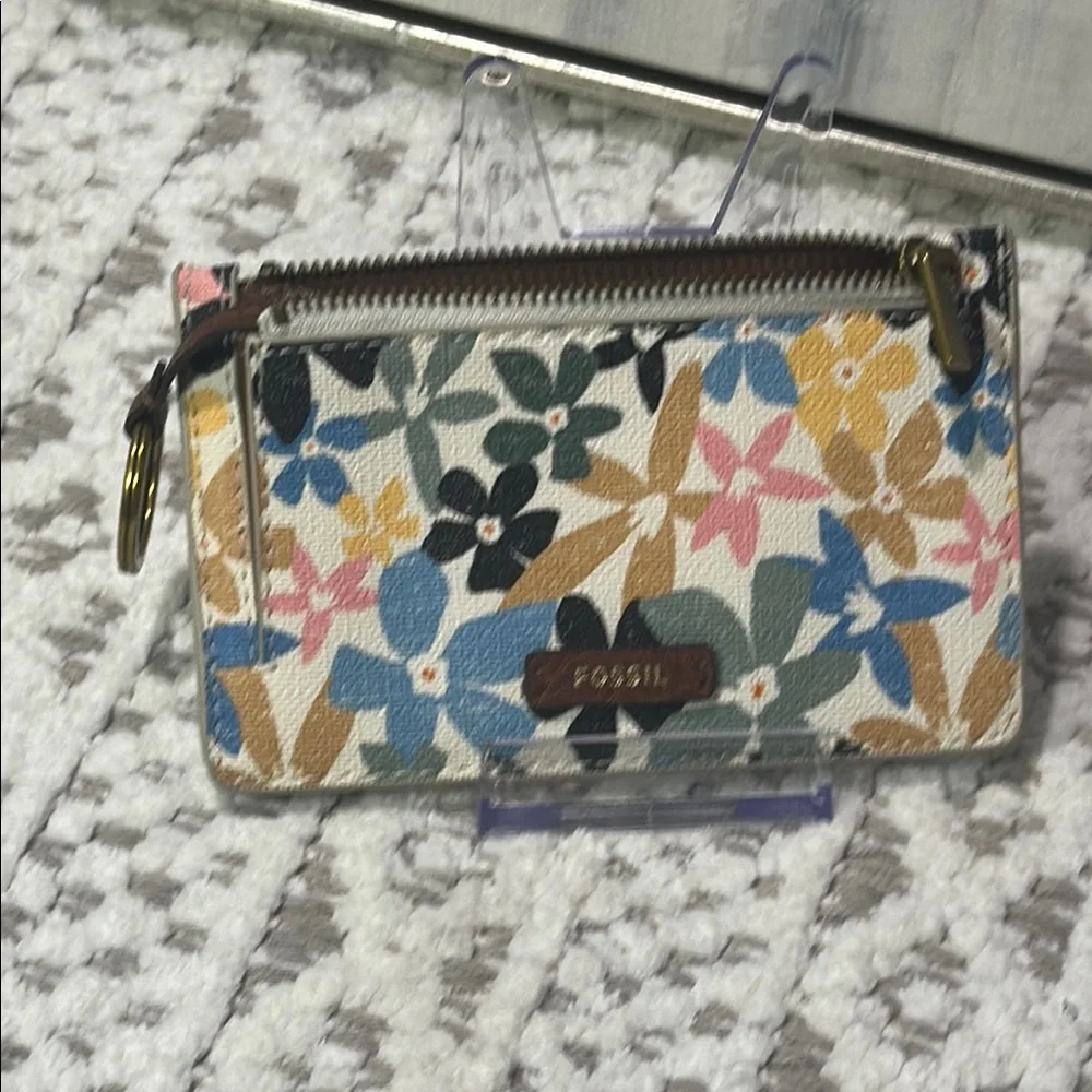 Fossil Women's Logan Faux Leather Wallet Slim Minimalist Zip Card Keychain NWOT - Picture 5 of 12